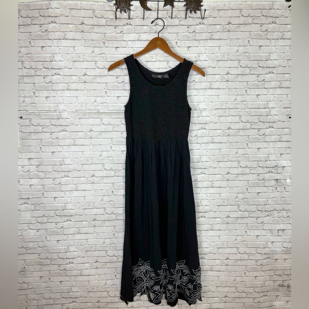 Vintage Jane Ashley Black Smocked Floral hem Maxi Dress - Picture 5 of 5